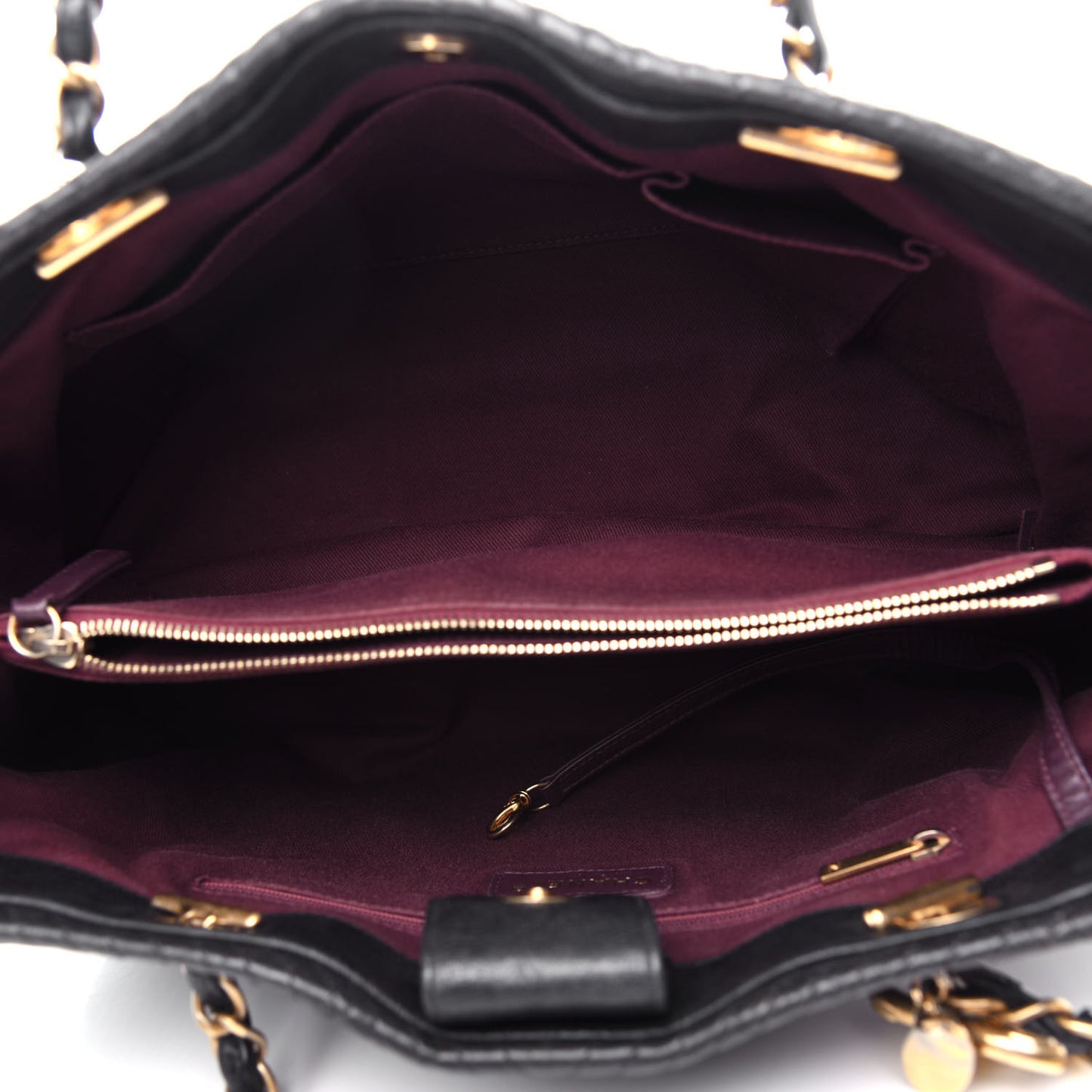 Wrinkled Lambskin Chevron Quilted Surpique Tote Black