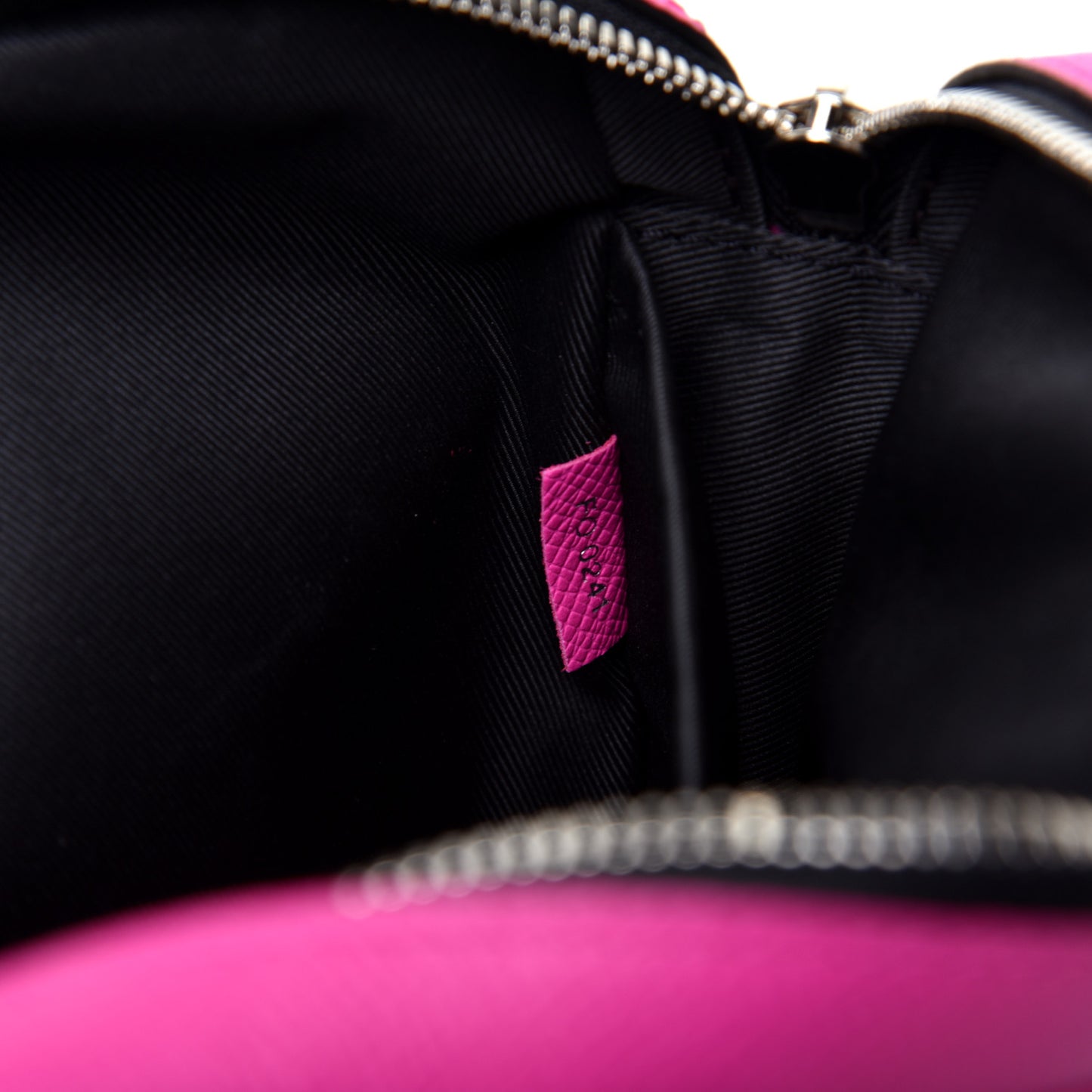 Taigarama Outdoor Messenger Fuchsia