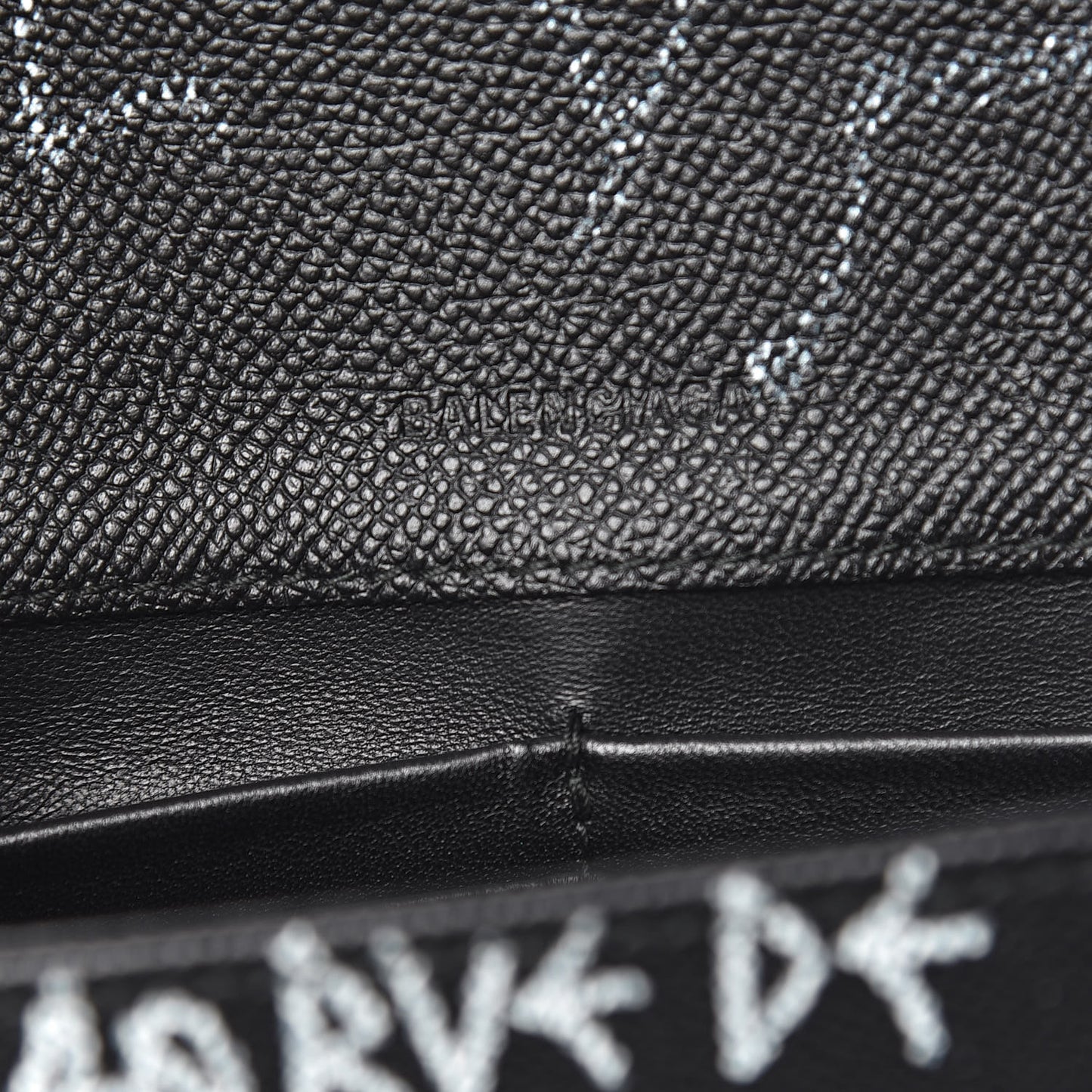 Calfskin Graffiti BB Chain Wallet Black Multicolor