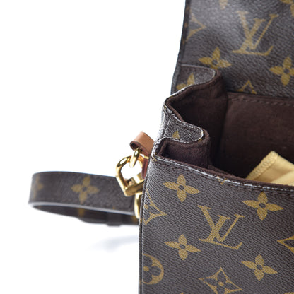 Louis Vuitton Monogram Pochette Metis 13 of 18