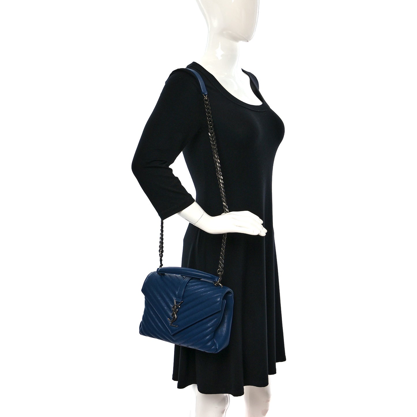 Sheepskin Matelasse Chevron Monogram College Bag Navy