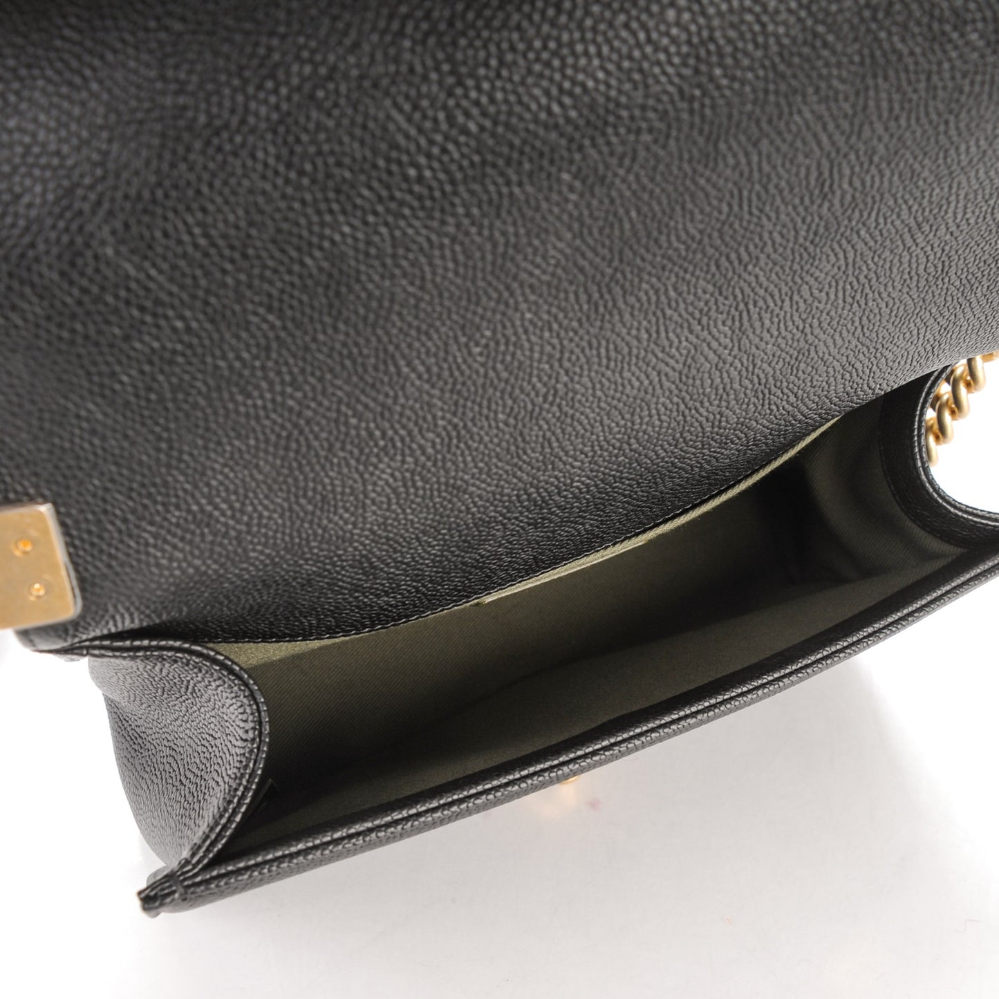 Caviar Quilted Medium Boy Flap Black