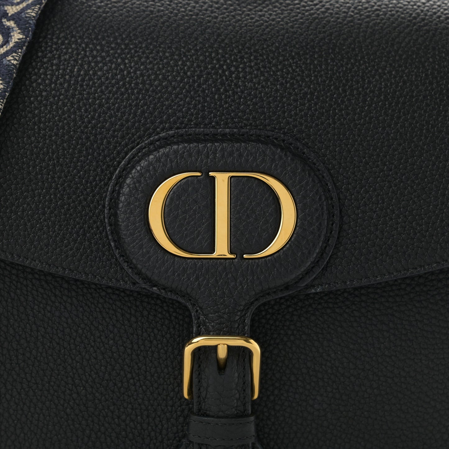 Grained Calfskin Large Bobby Flap Black