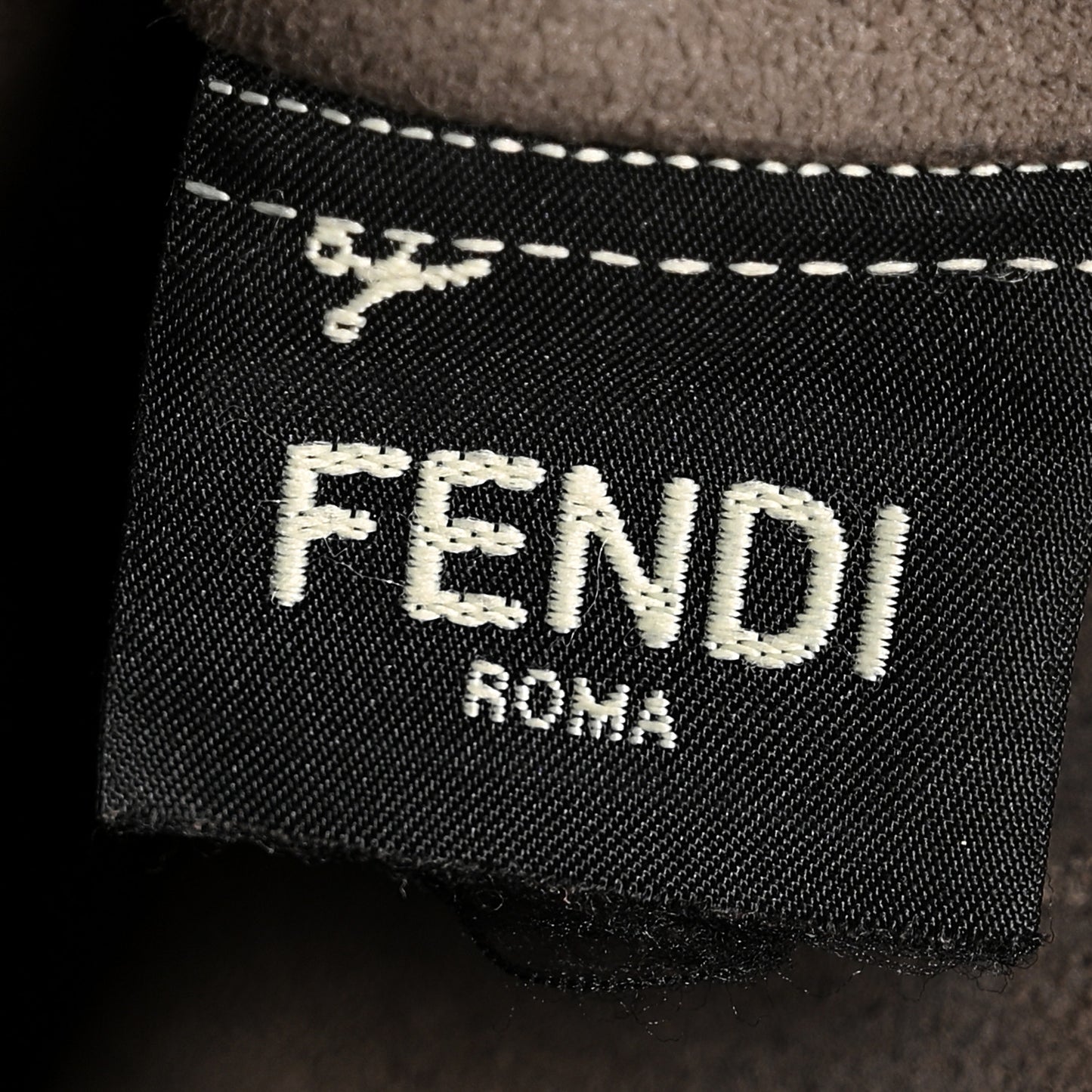 Vitello Century Matte F is Fendi Stamp Patch Bi-Color Grande Mon Tresor Bucket Bag Black Maya Fragola