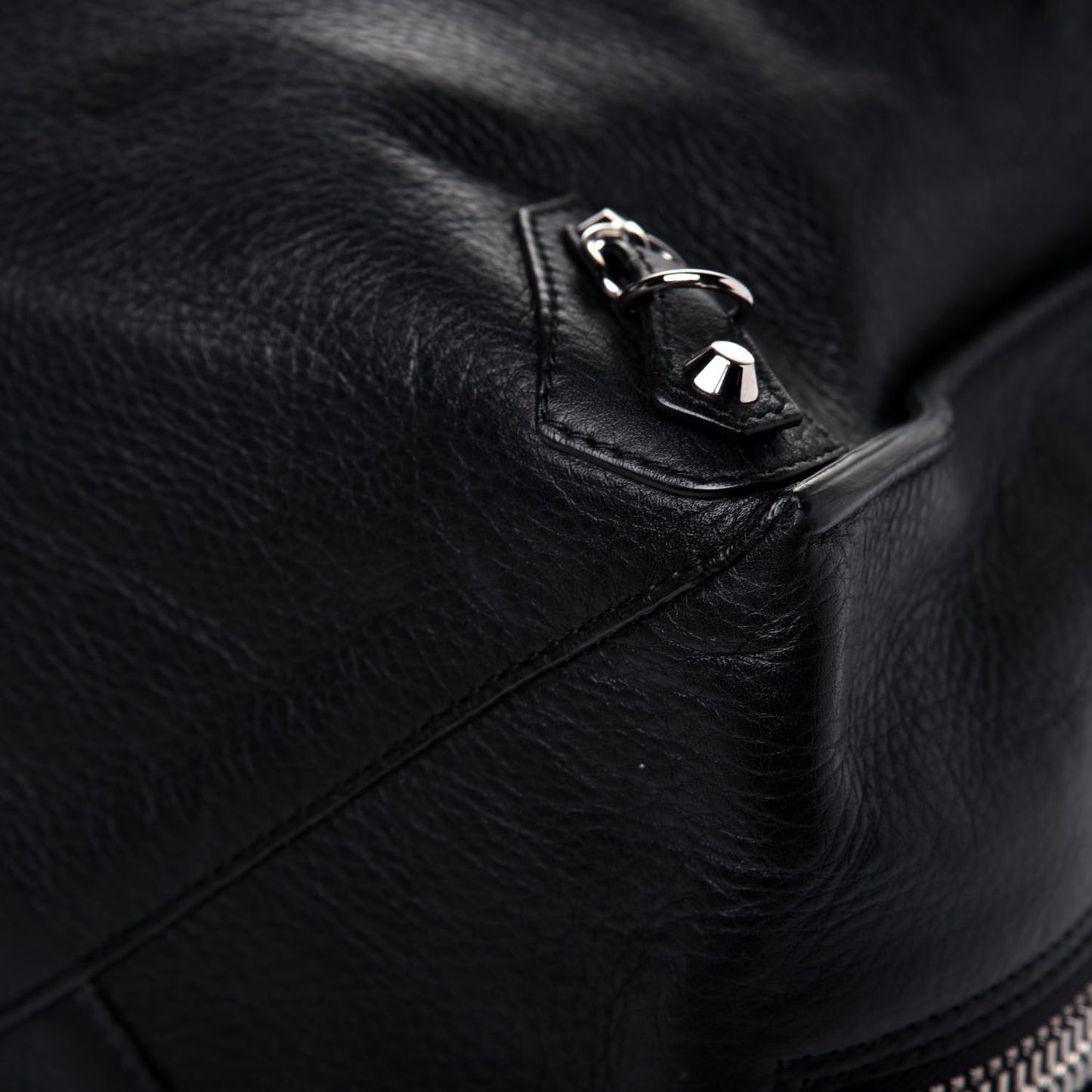 Supple Calfskin Papier A4 Zip Around Tote Black