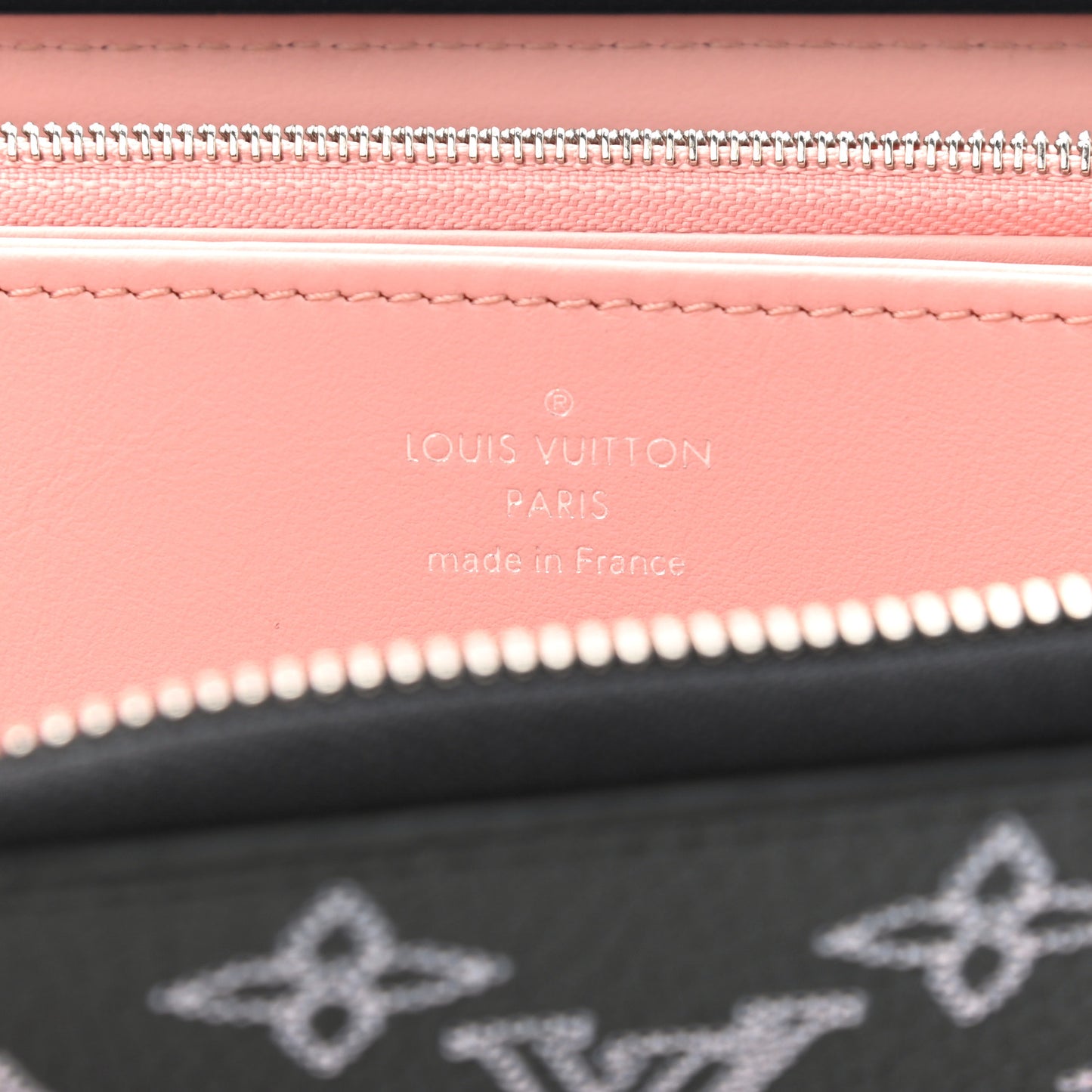 Mahina Flight Mode Zippy NM Wallet Black