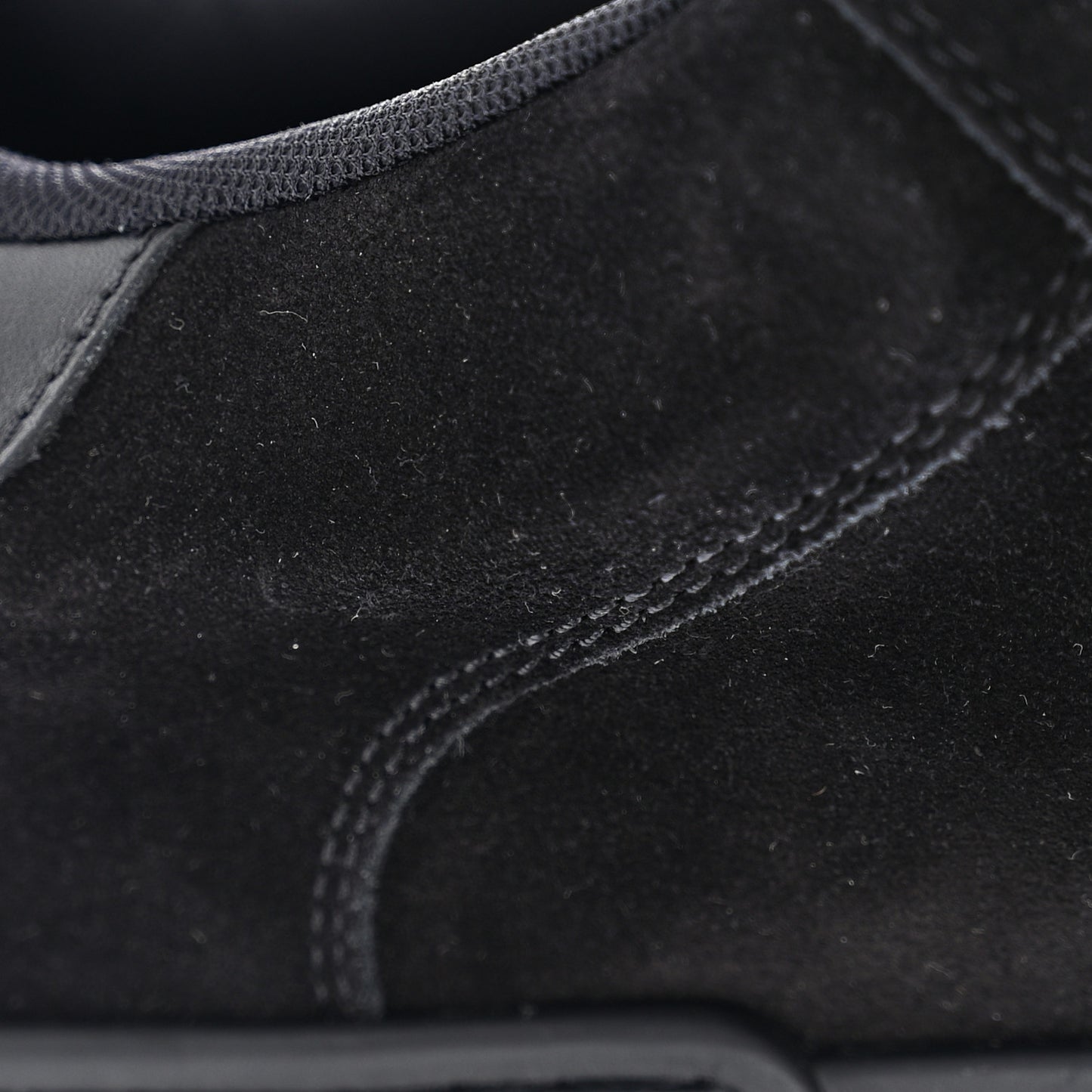 Suede Mens LV Trainer Sneakers 9 Black