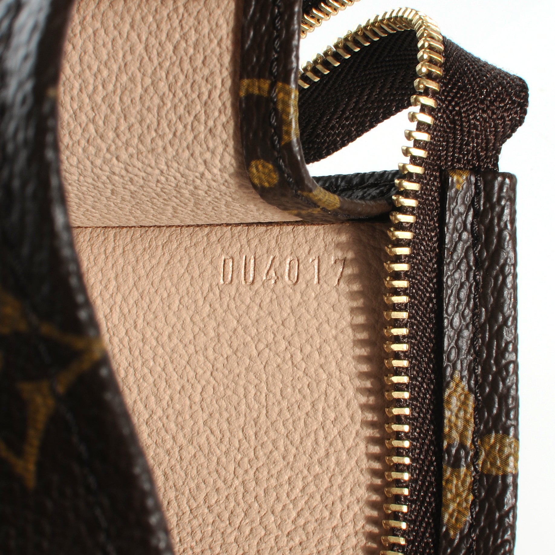 Louis Vuitton Monogram Toiletry Pouch 19 7 of 8