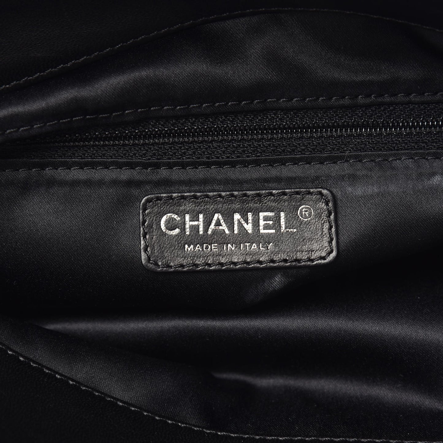 Lambskin Diamond Stitch Convertible Clutch Black