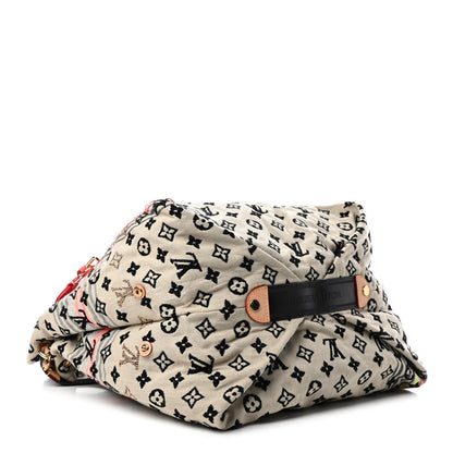 Louis Vuitton Monogram Cheche Bohemian Rouge 3 of 5