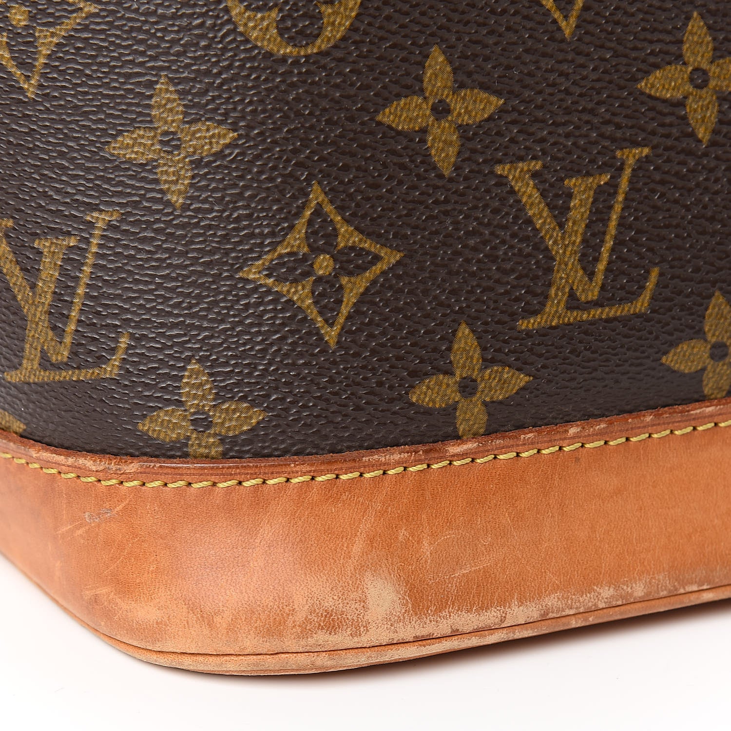 Louis Vuitton Monogram Alma PM 14 of 16