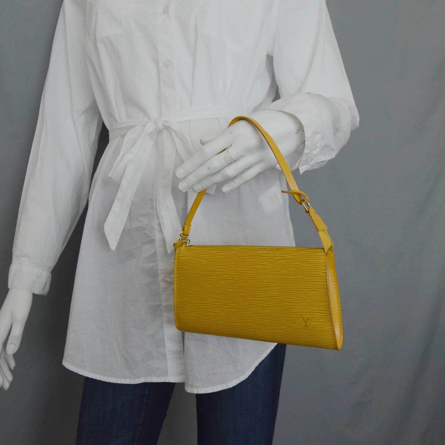 Louis Vuitton Epi Pochette Accessories 21 Tassil 2 of 10
