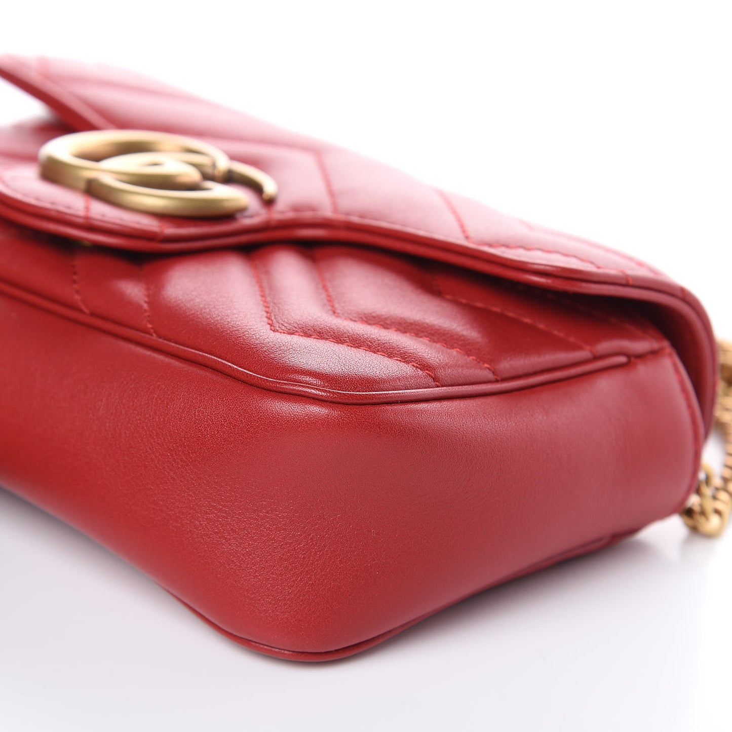 Calfskin Matelasse Super Mini GG Marmont Shoulder Bag Hibiscus Red
