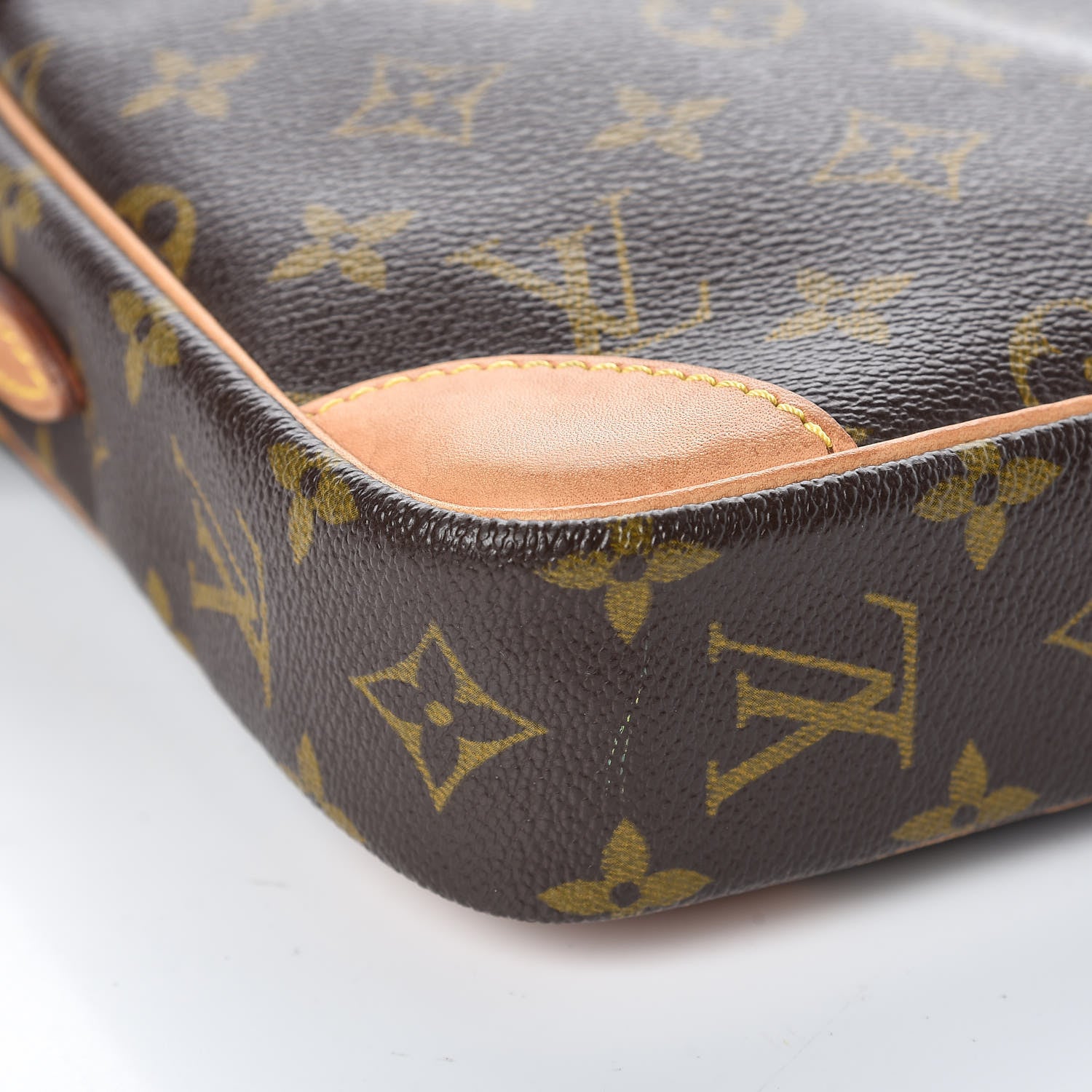 Louis Vuitton Monogram Danube 21 16 of 21