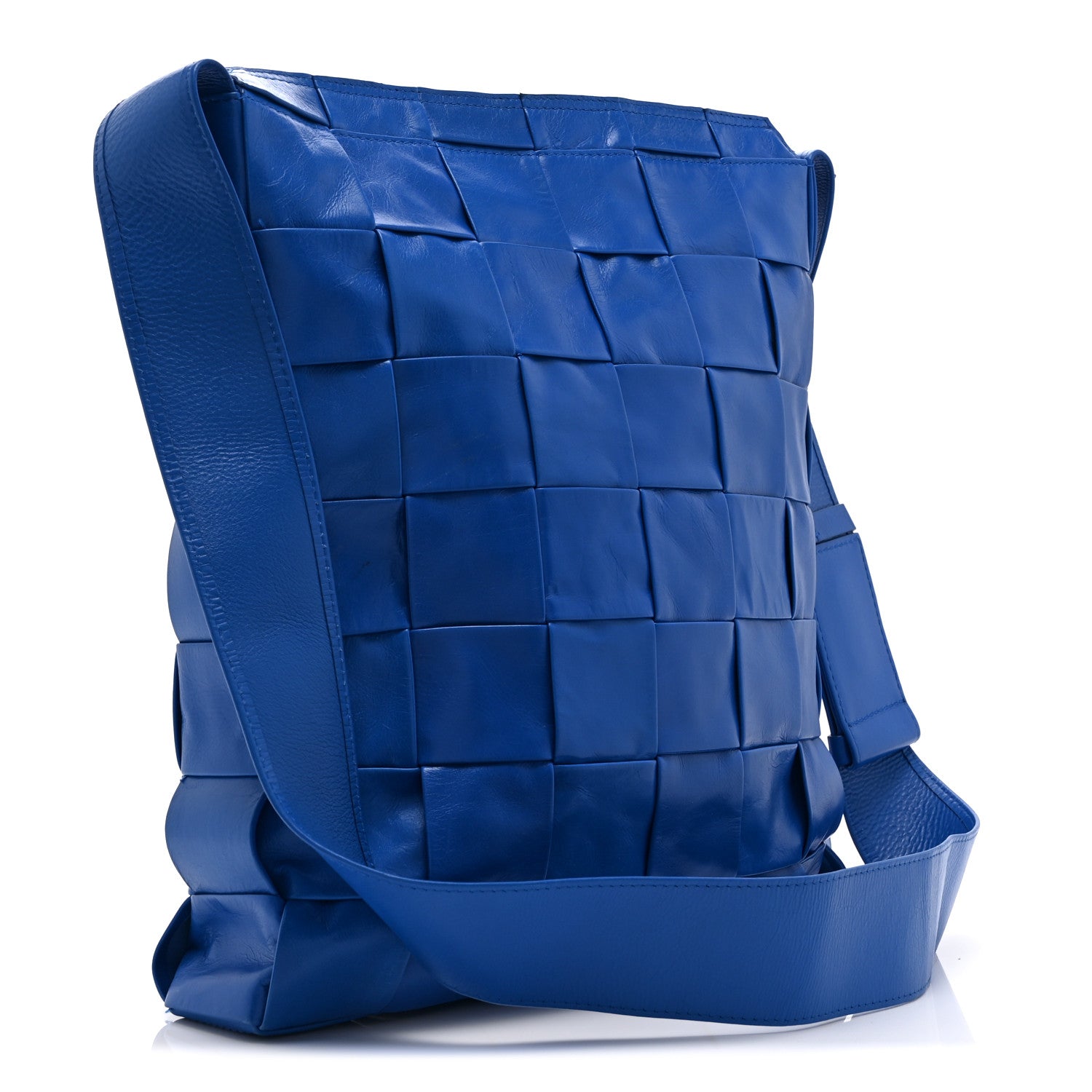 Bottega Veneta Paper Calfskin Maxi Intrecciato Cassette Messenger Blue 4 of 11