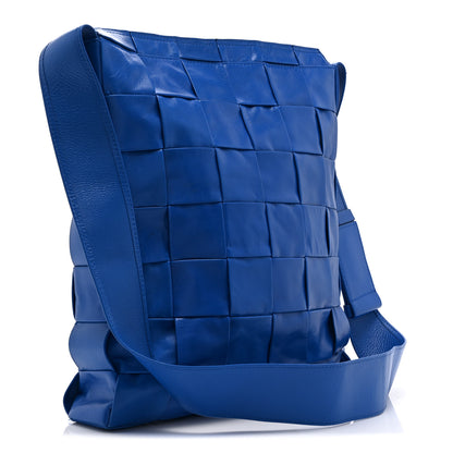 Bottega Veneta Paper Calfskin Maxi Intrecciato Cassette Messenger Blue 4 of 11