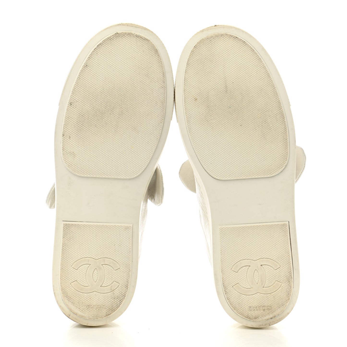 Crumpled Calfskin Womens CC Bow Sneakers 37.5 White