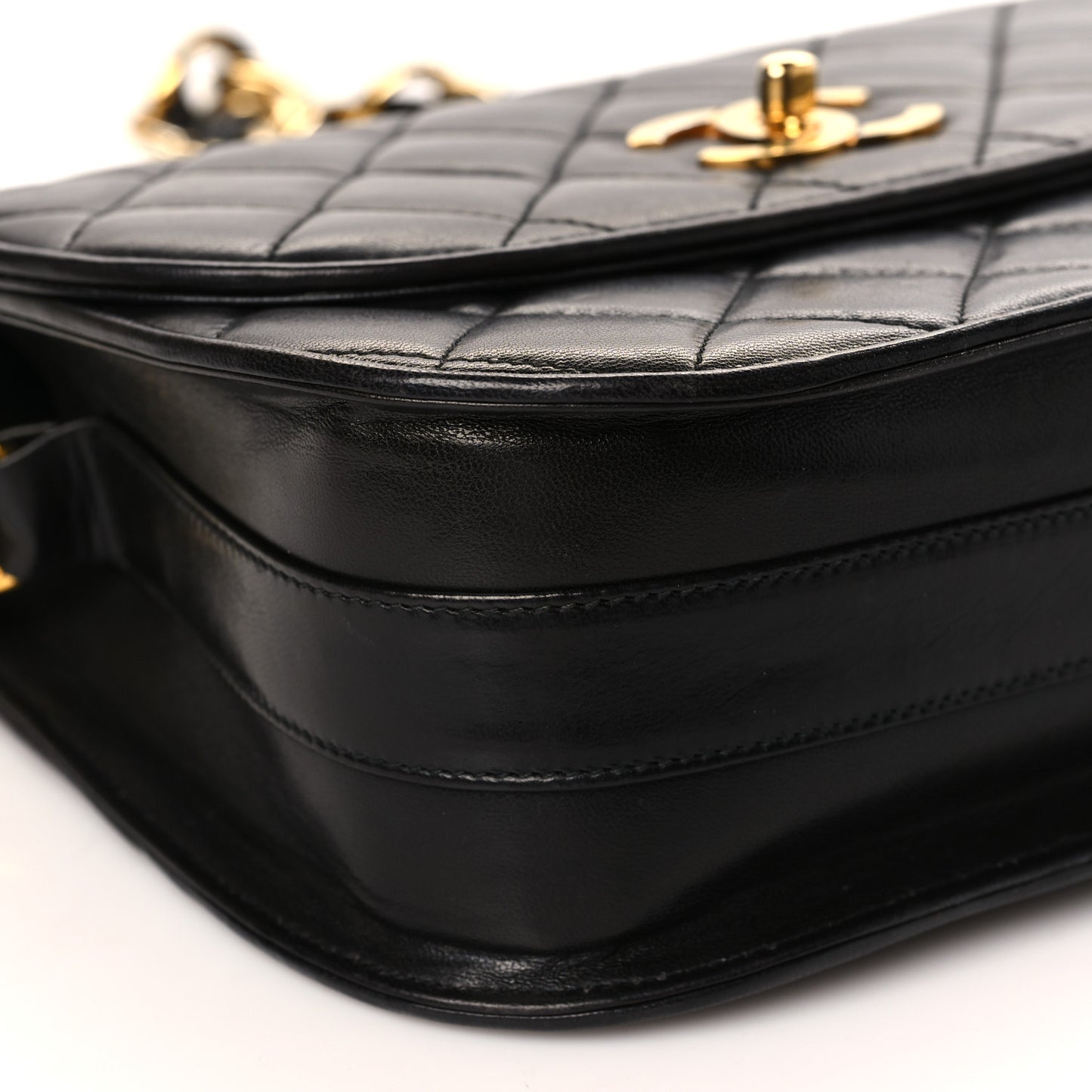 Lambskin Quilted Round Flap Black