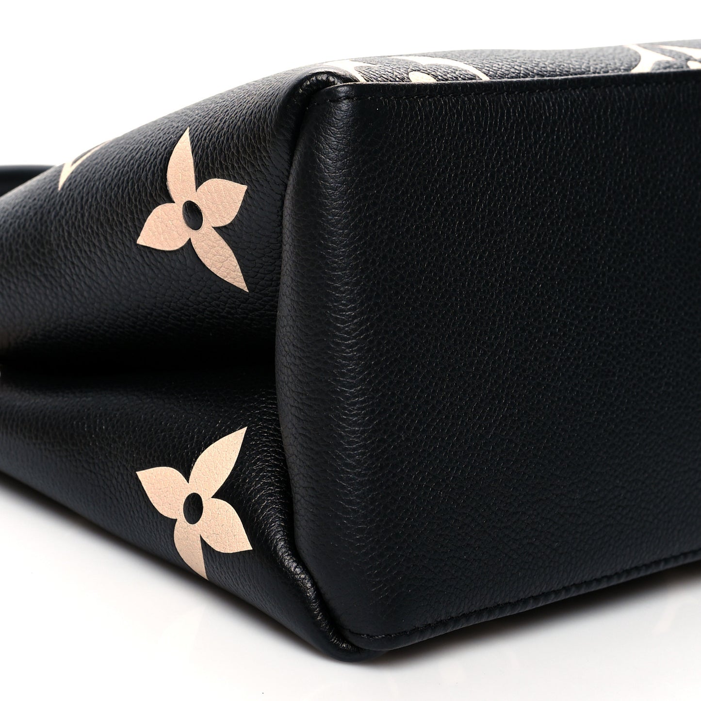 Empreinte Monogram Giant Petit Palais Black Beige