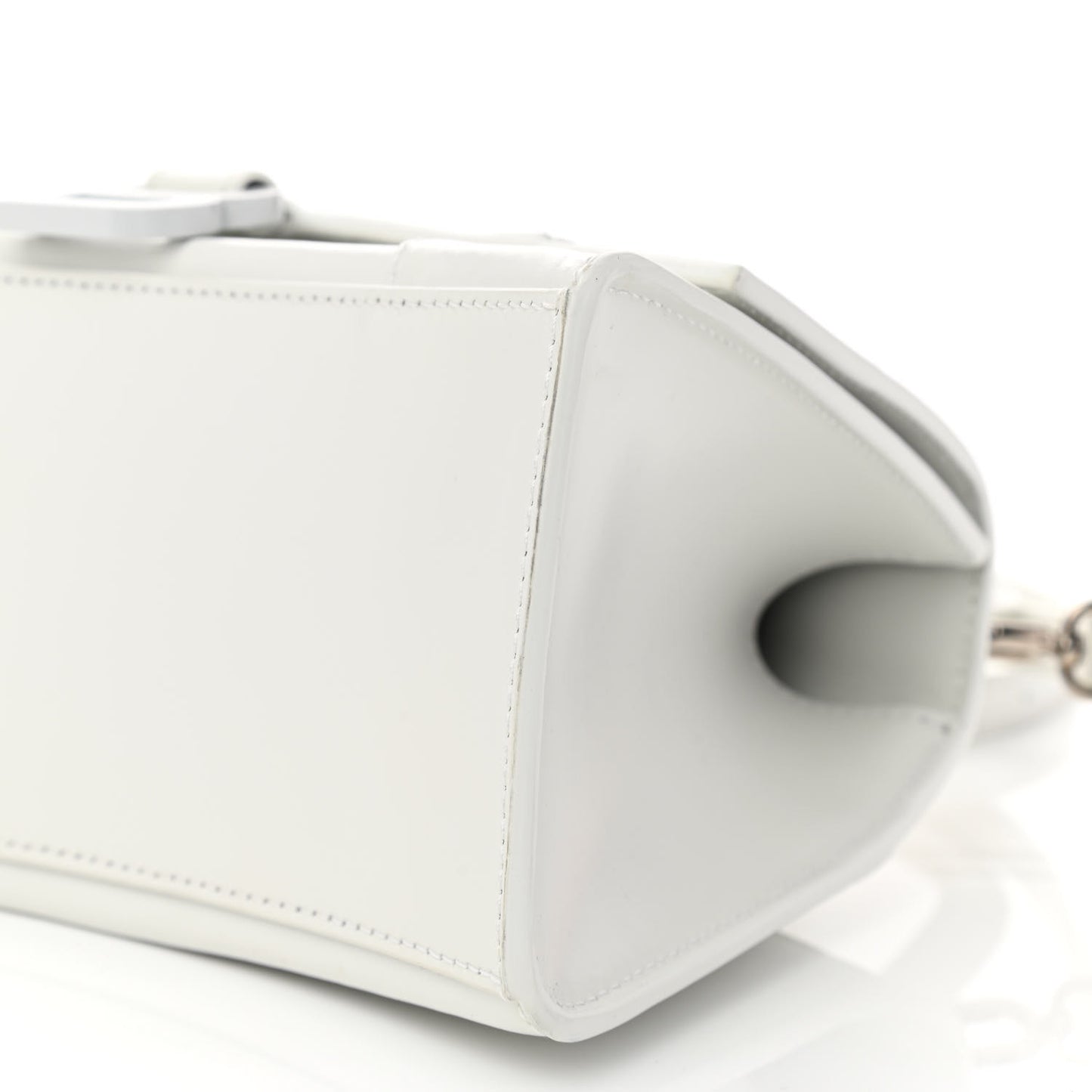 Shiny Box Calfskin Tonal B Small Hourglass Top Handle Bag White