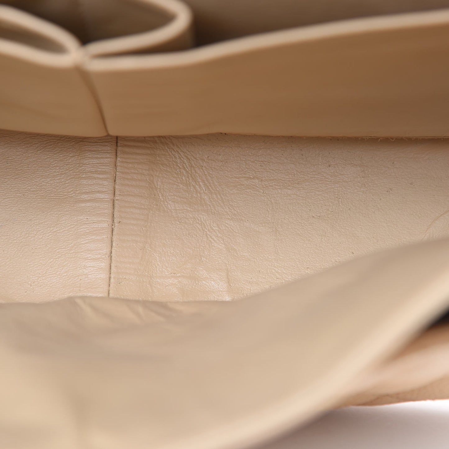 Caviar Quilted Jumbo Double Flap Beige Clair
