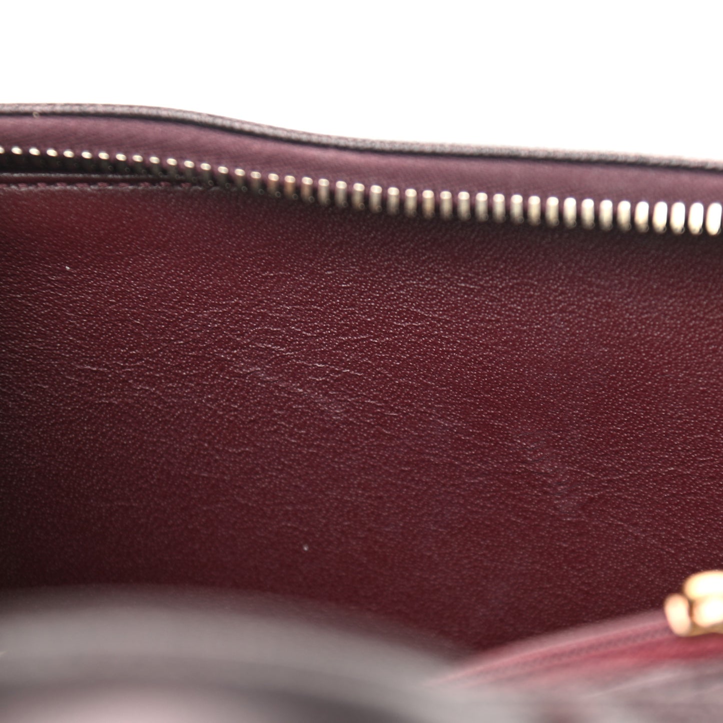 Iridescent Caviar Quilted Medium CC Filigree Vanity Case Burgundy