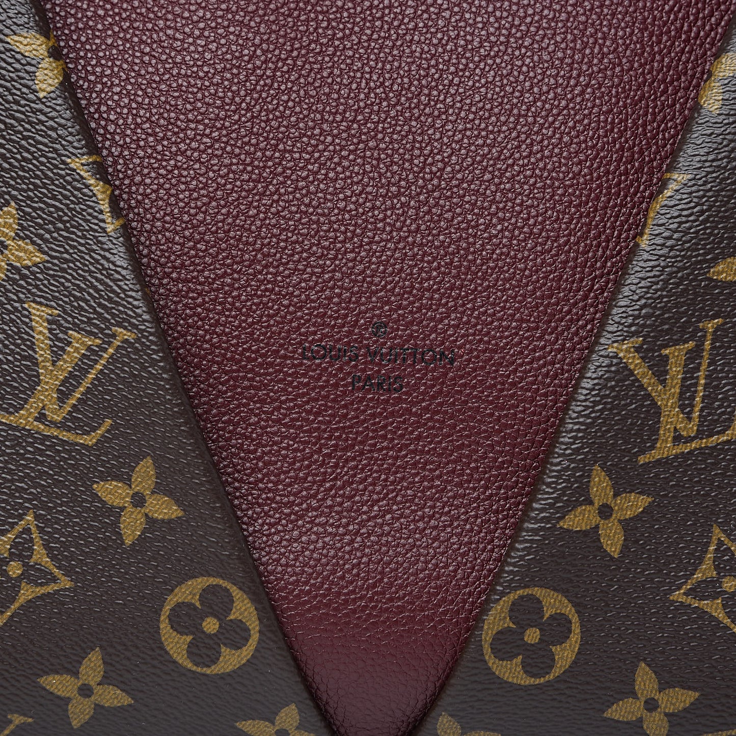 Monogram V Tote MM Bordeaux