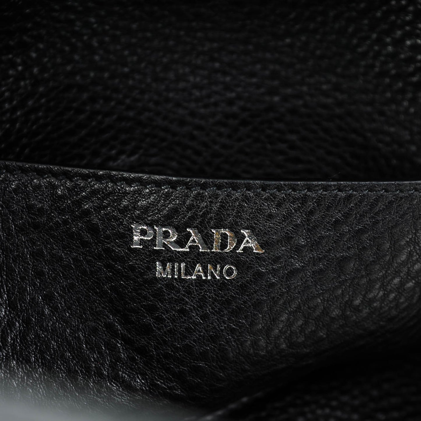 Vitello Daino Medium Pocket Hobo Bag Nero Black