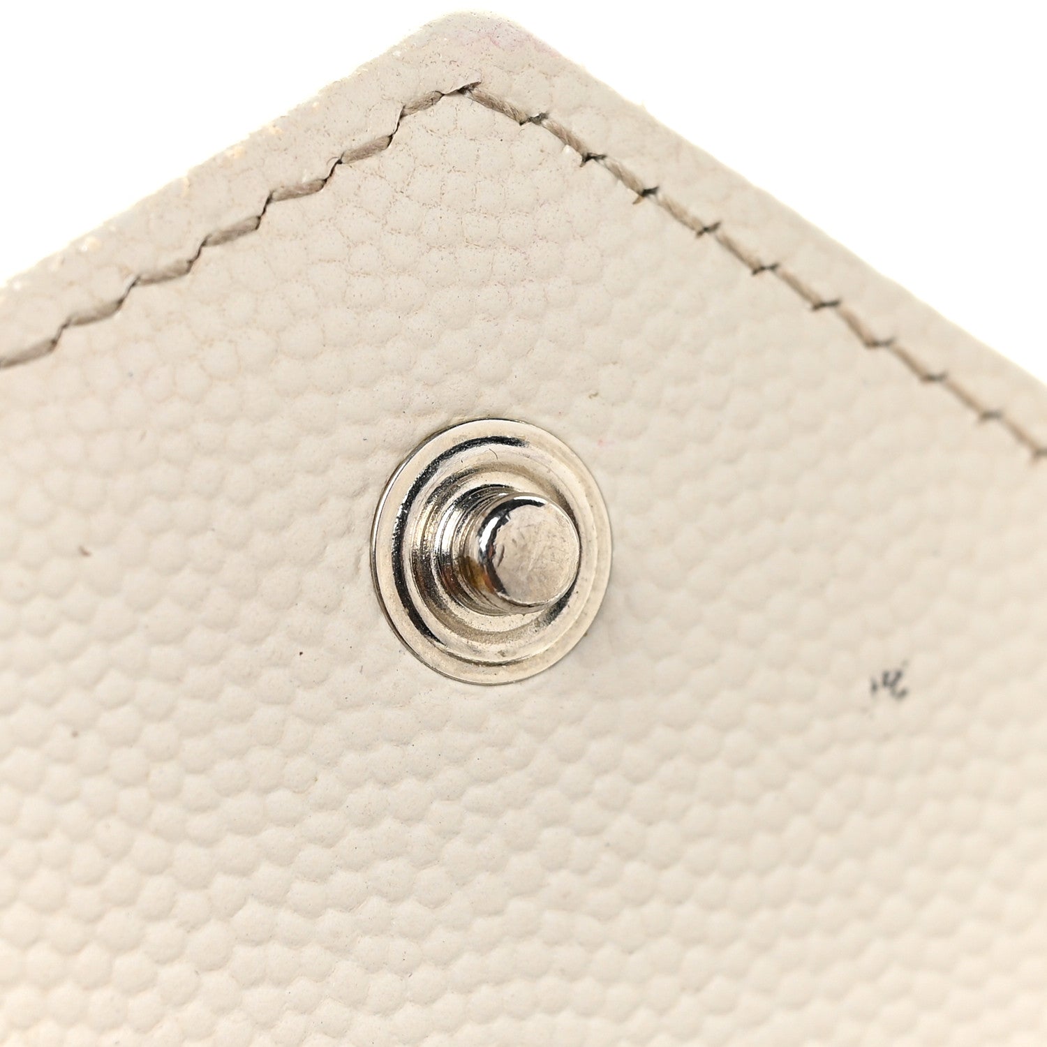 Saint Laurent Grain De Poudre Matelasse Chevron Monogram Chain Wallet Icy White 11 of 19