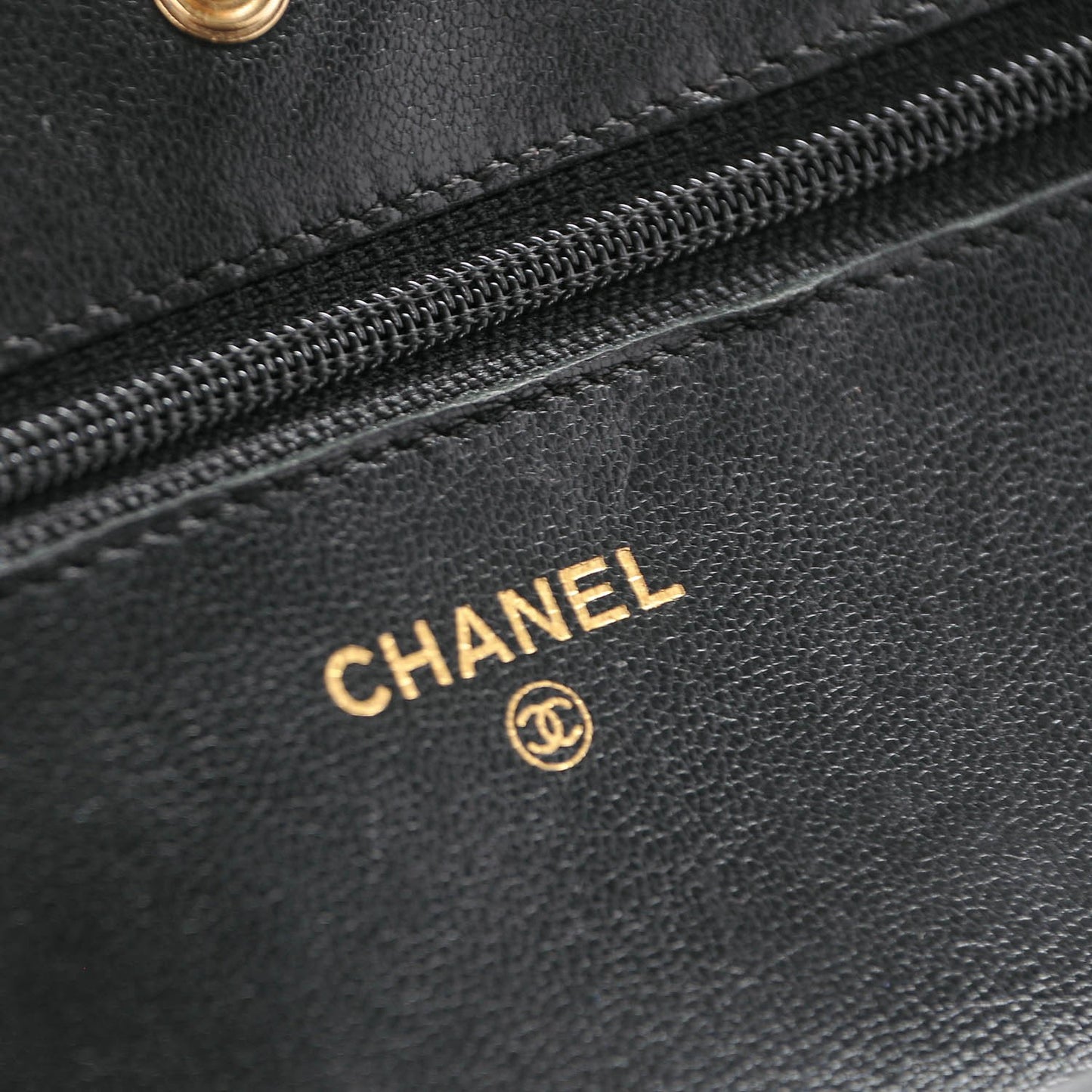 Lambskin Quilted Wallet On Chain WOC Black