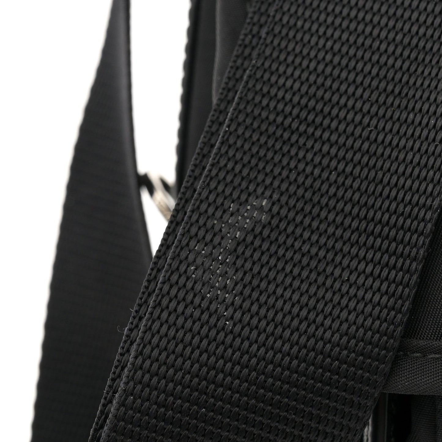 Nylon Vela Messenger Black