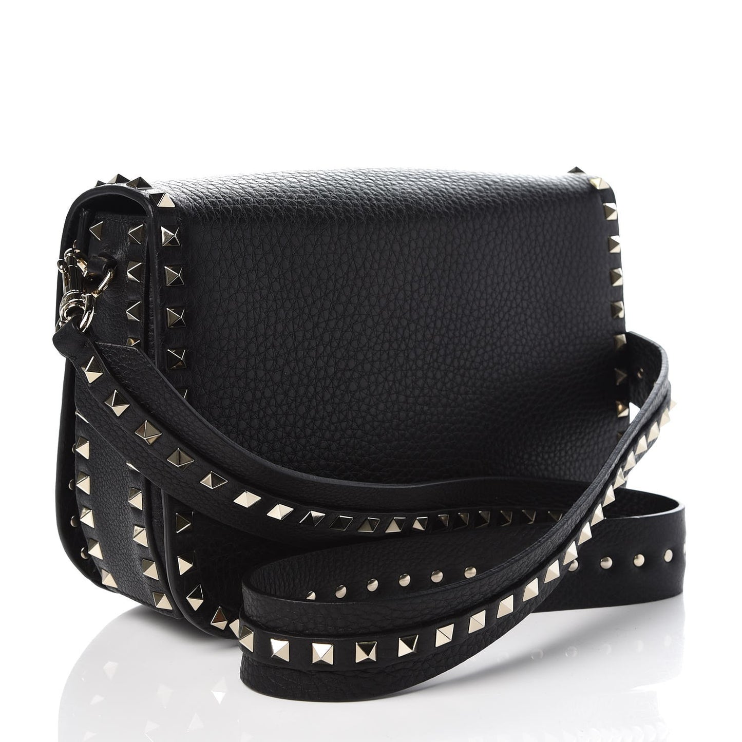 Pebbled Calfskin Medium Rockstud Flap Saddle Bag Black