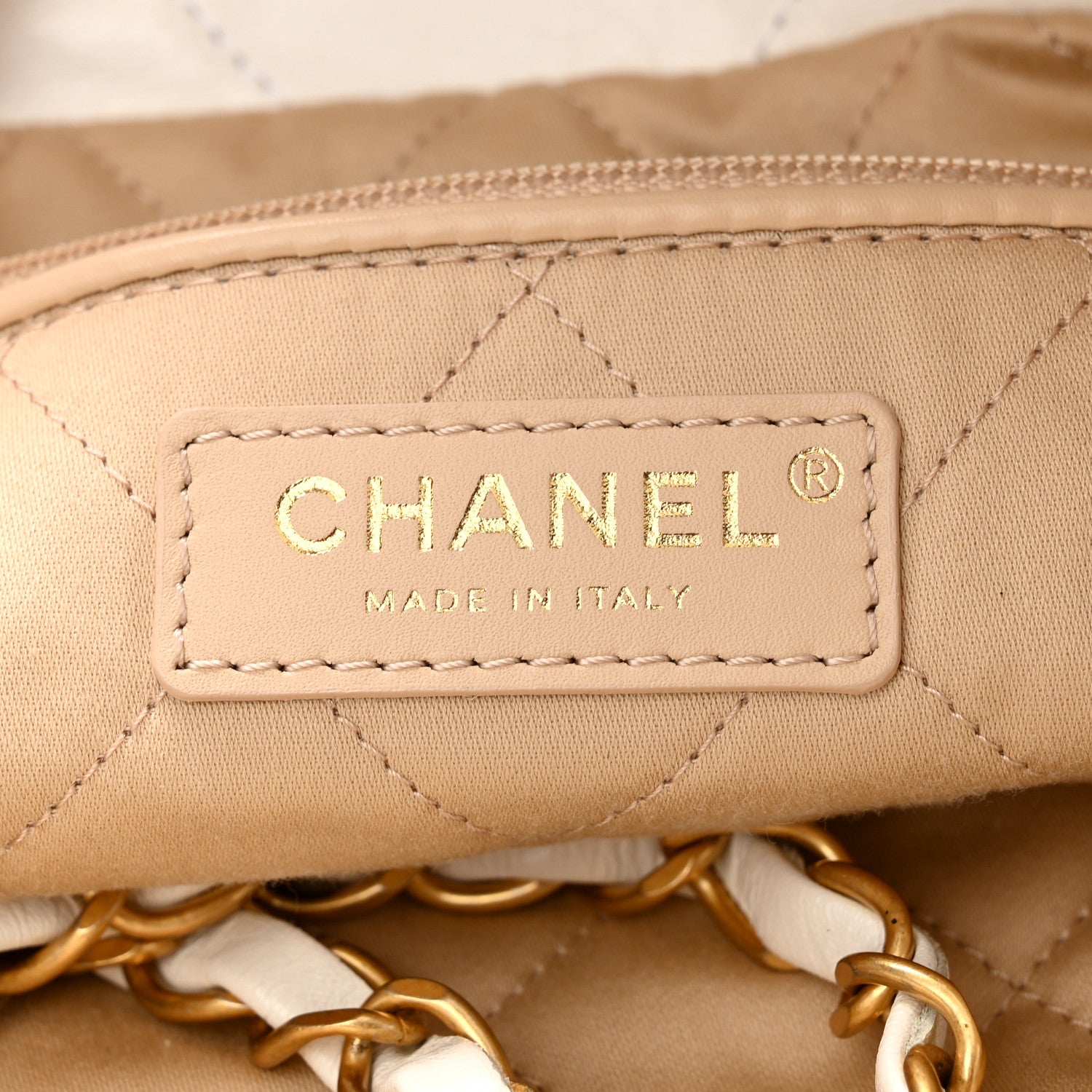 Chanel Shiny Calfskin Quilted Small Chanel 22 White 1918406