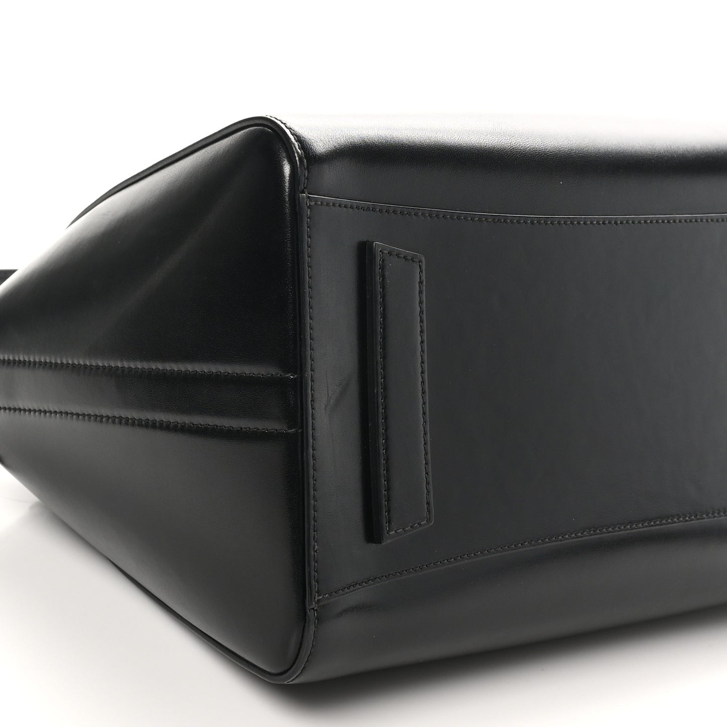 Shiny Lord Calfskin Medium Antigona Black