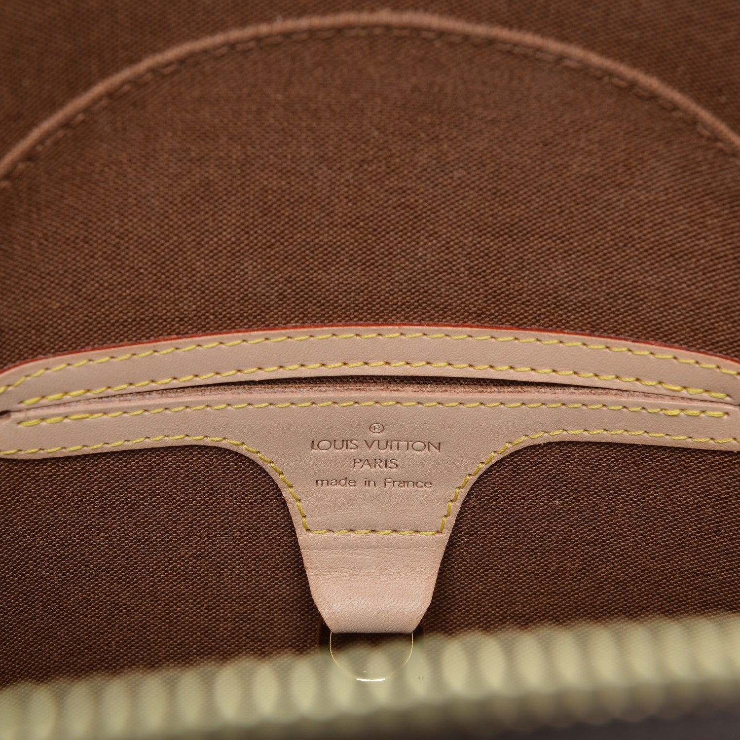 Louis Vuitton Monogram Ellipse MM 6 of 6