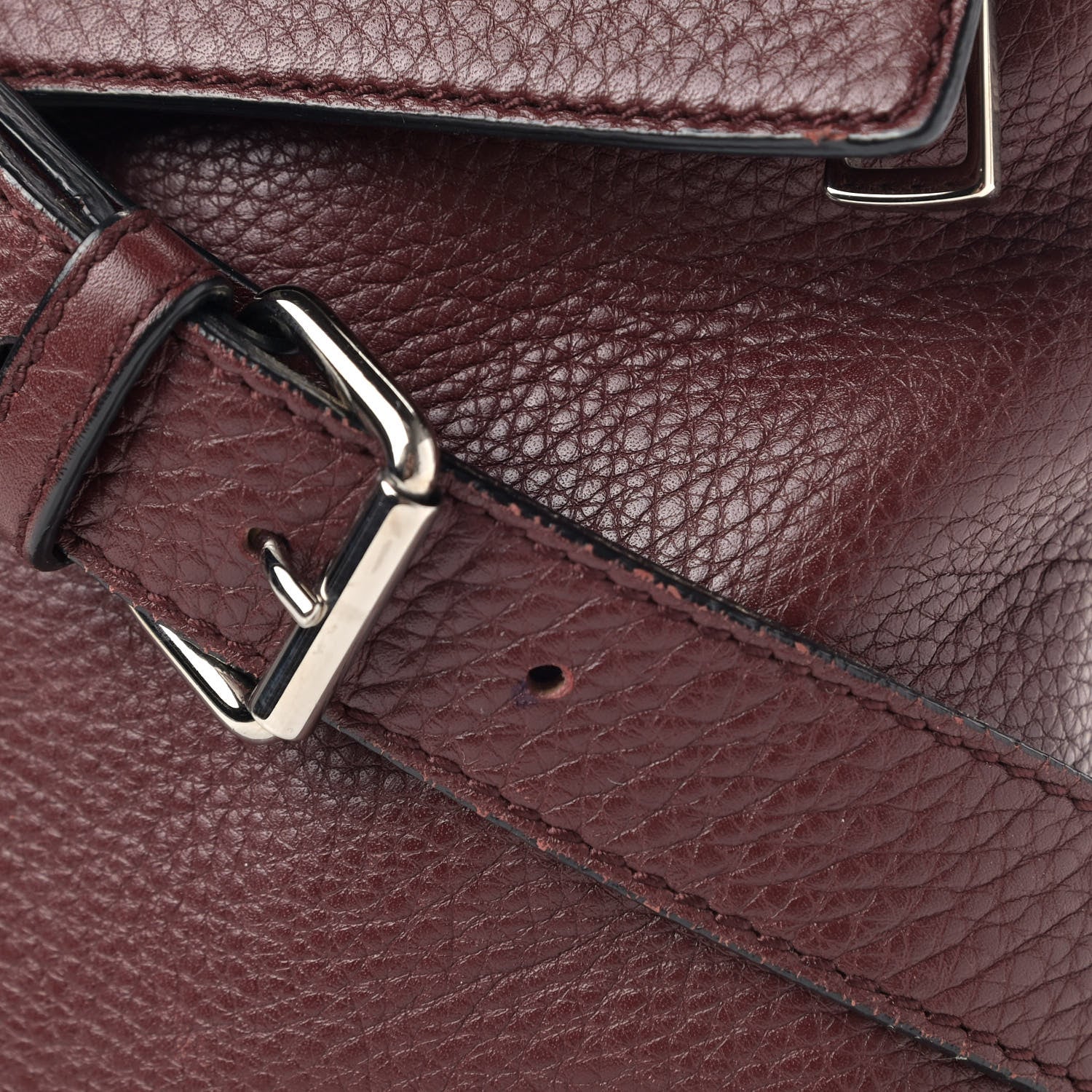Gucci Pebbled Calfskin Medium Soho Messenger Bag Bordeaux 8 of 14