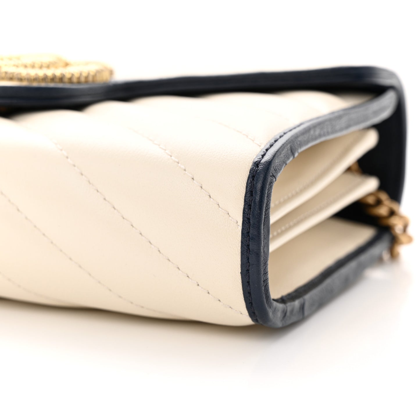 Vintage Effect Calfskin Matelasse Diagonal Torchon GG Marmont Chain Wallet Mystic White Blue Agata