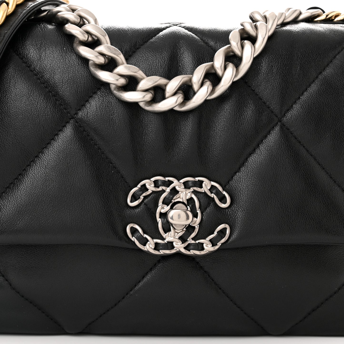 Lambskin Quilted Medium Chanel 19 Flap Black