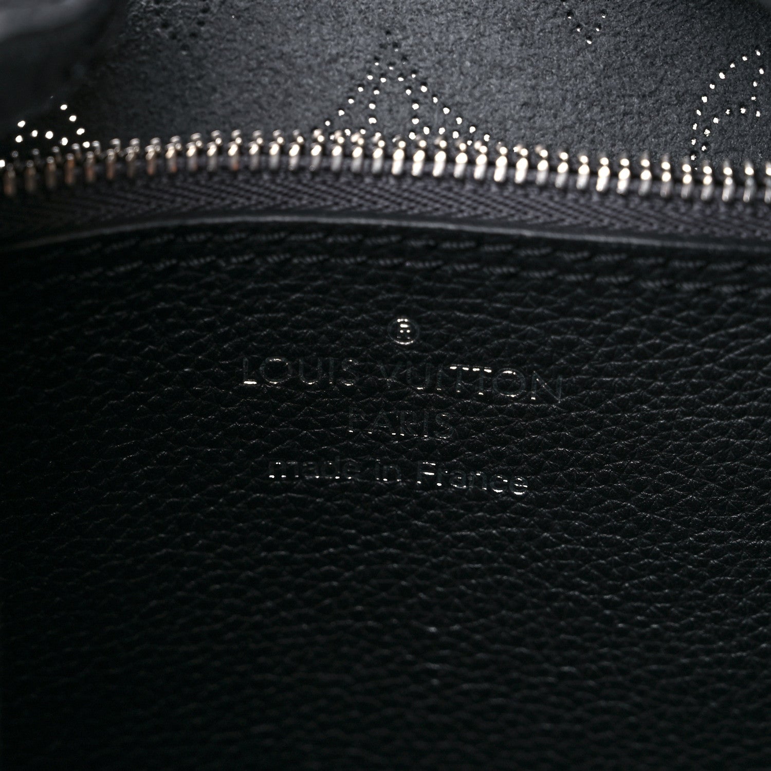 Louis Vuitton Mahina Carmel Hobo Black 6 of 10