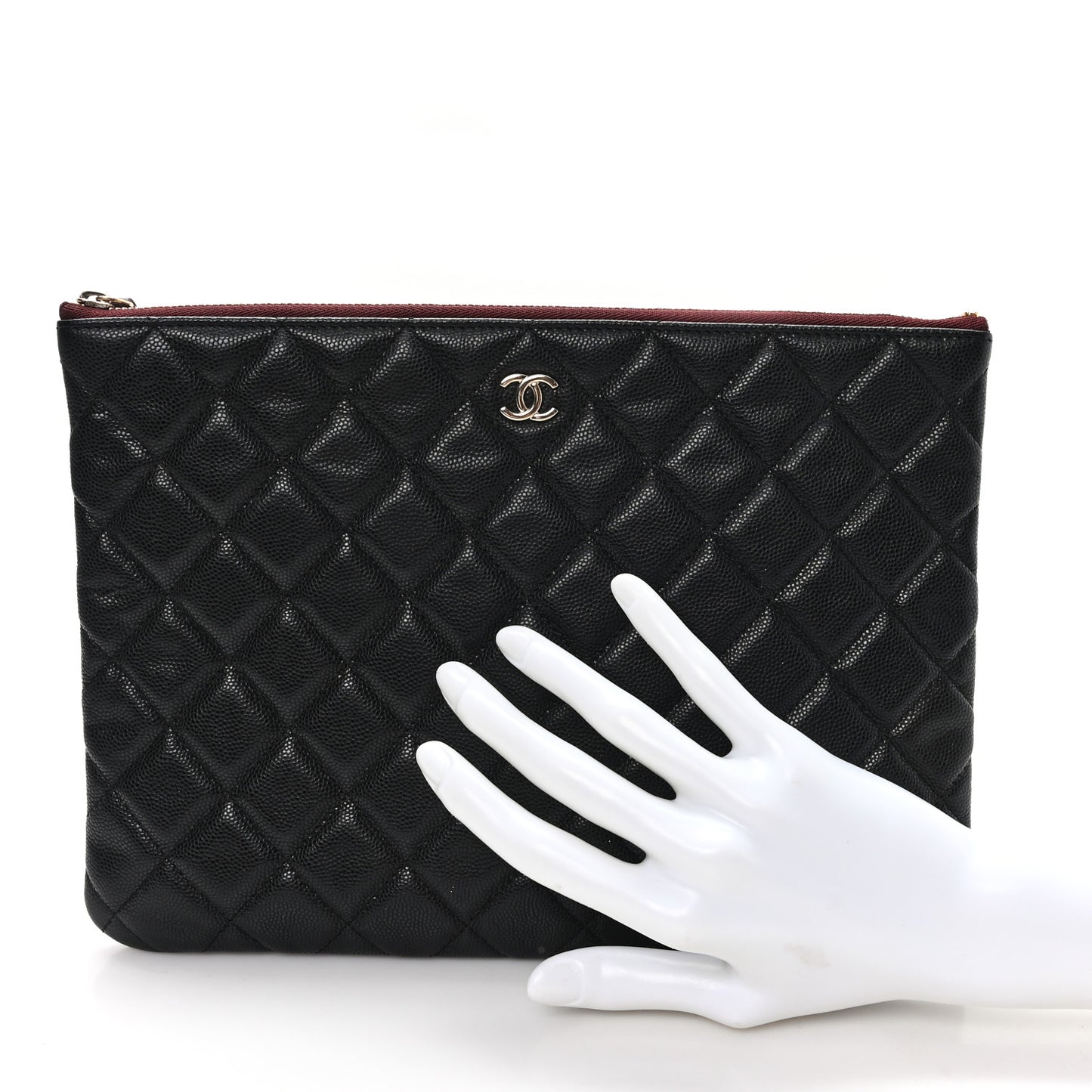 Caviar Quilted Medium Cosmetic Case Black