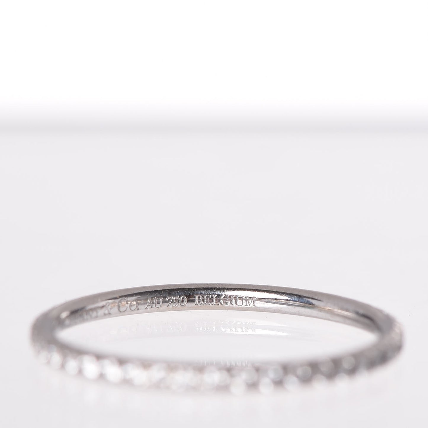 18K White Gold Diamond Metro Band Ring 52 6