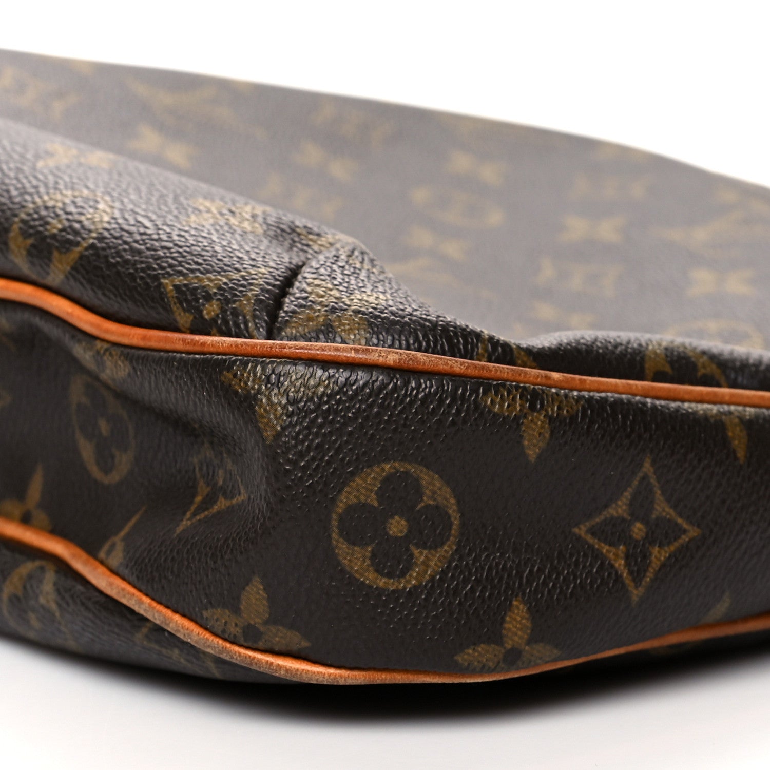 Louis Vuitton Monogram Odeon MM 9 of 12