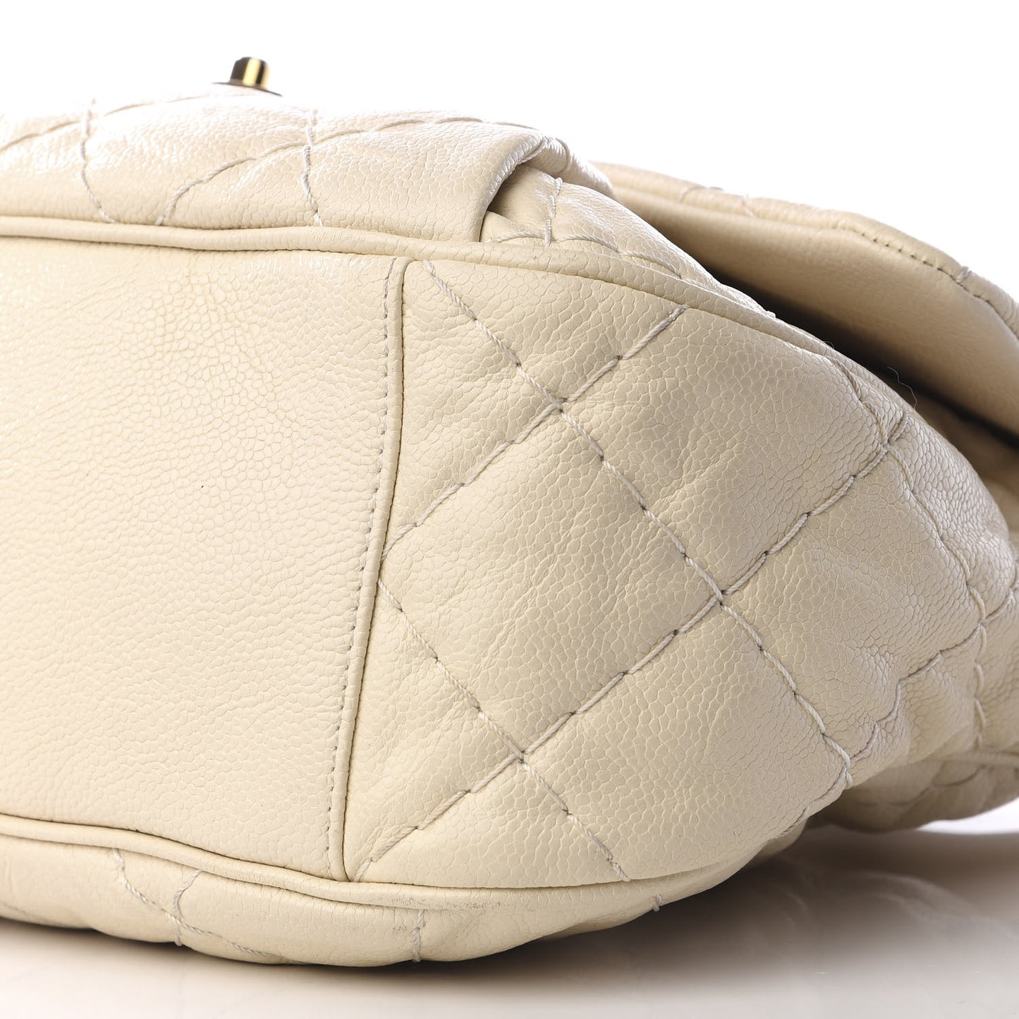 Crumpled Grained Calfskin Coco Pleats Messenger Flap Ivory