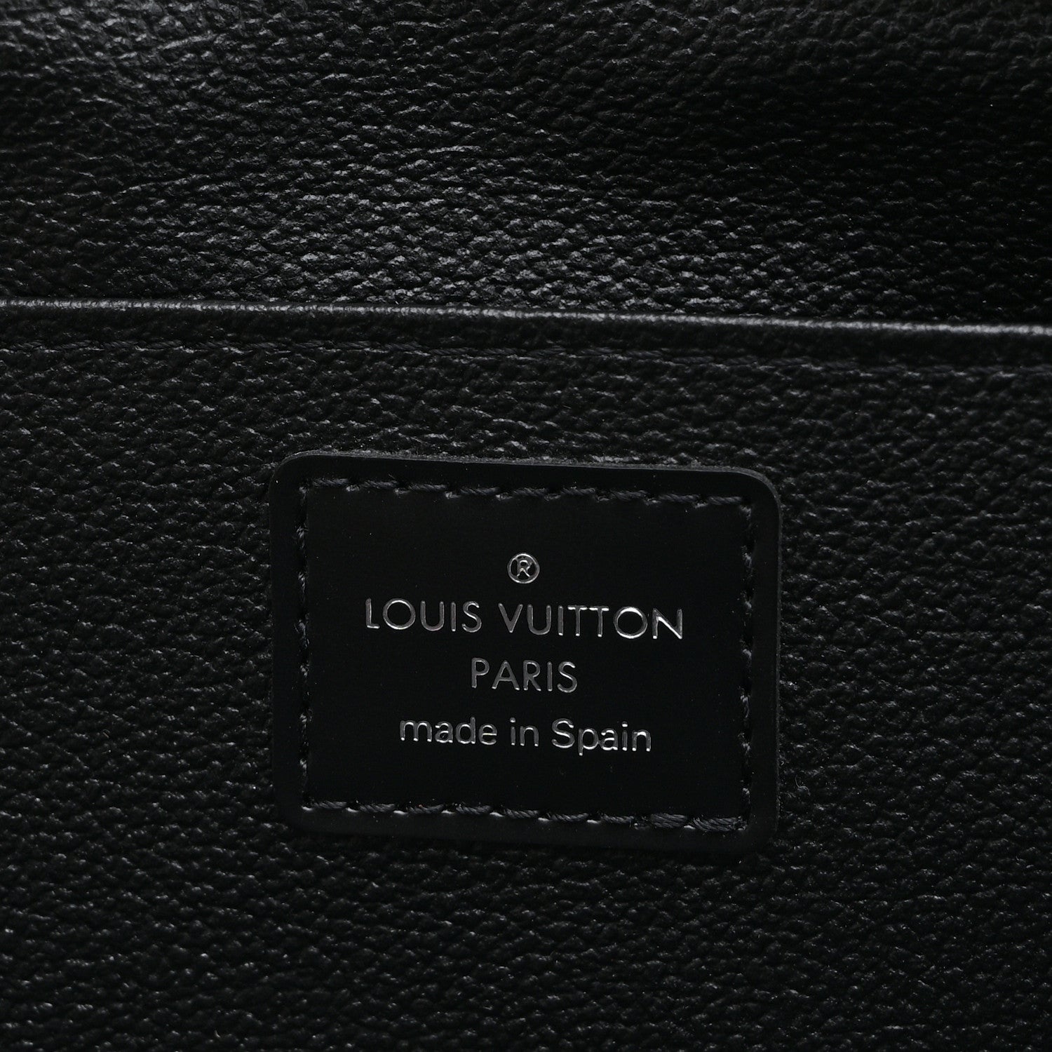 Louis Vuitton Taiga Trousse Toilette GM Ardoise 6 of 9