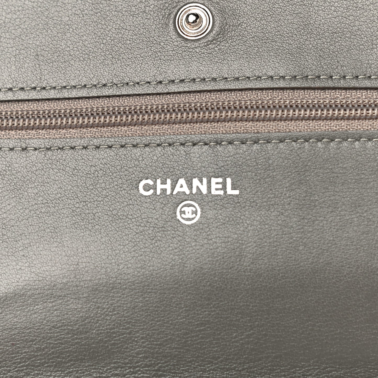 Caviar Sevruga Wallet On Chain WOC Grey