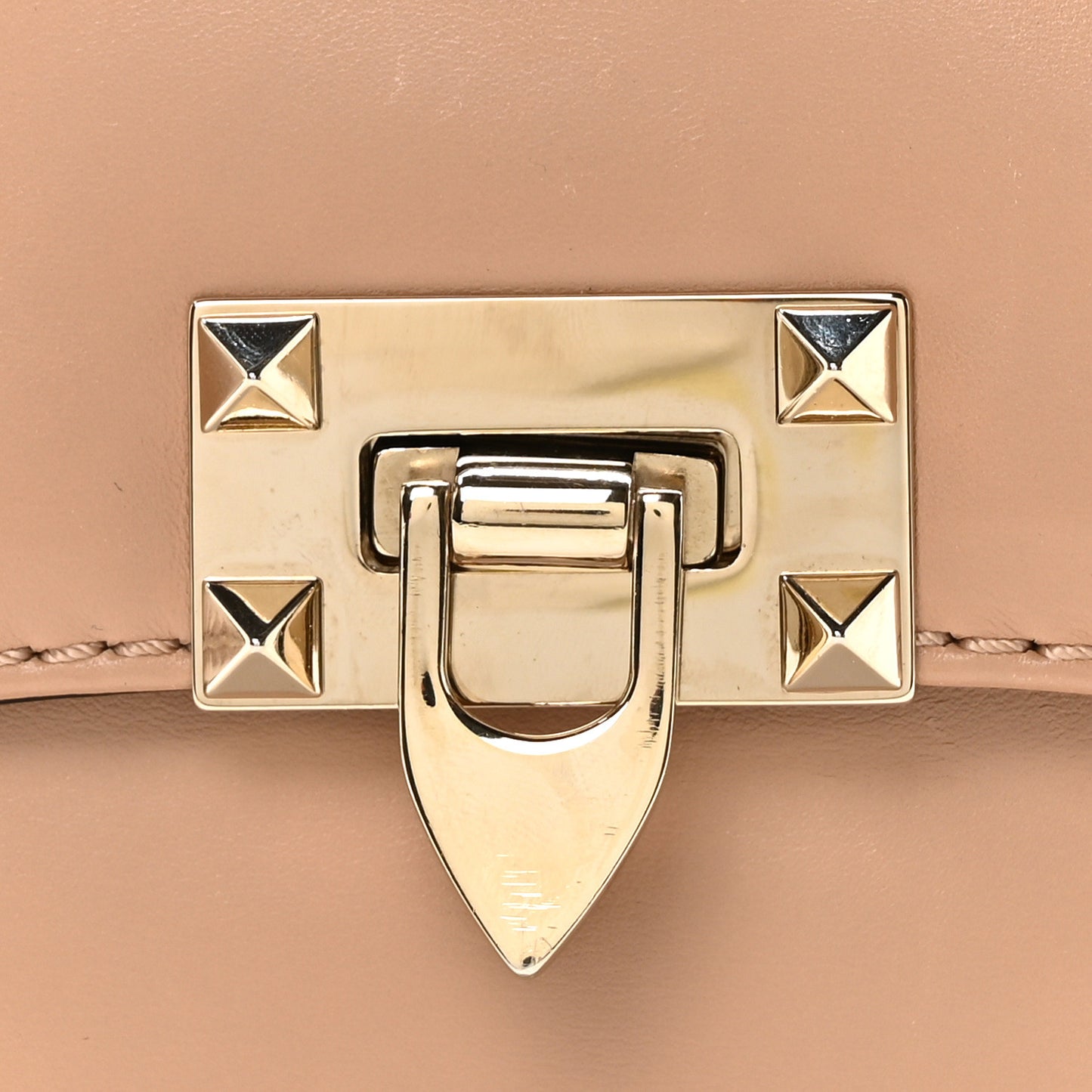 Vitello Rockstud Flip Lock Shoulder Flap Bag Beige