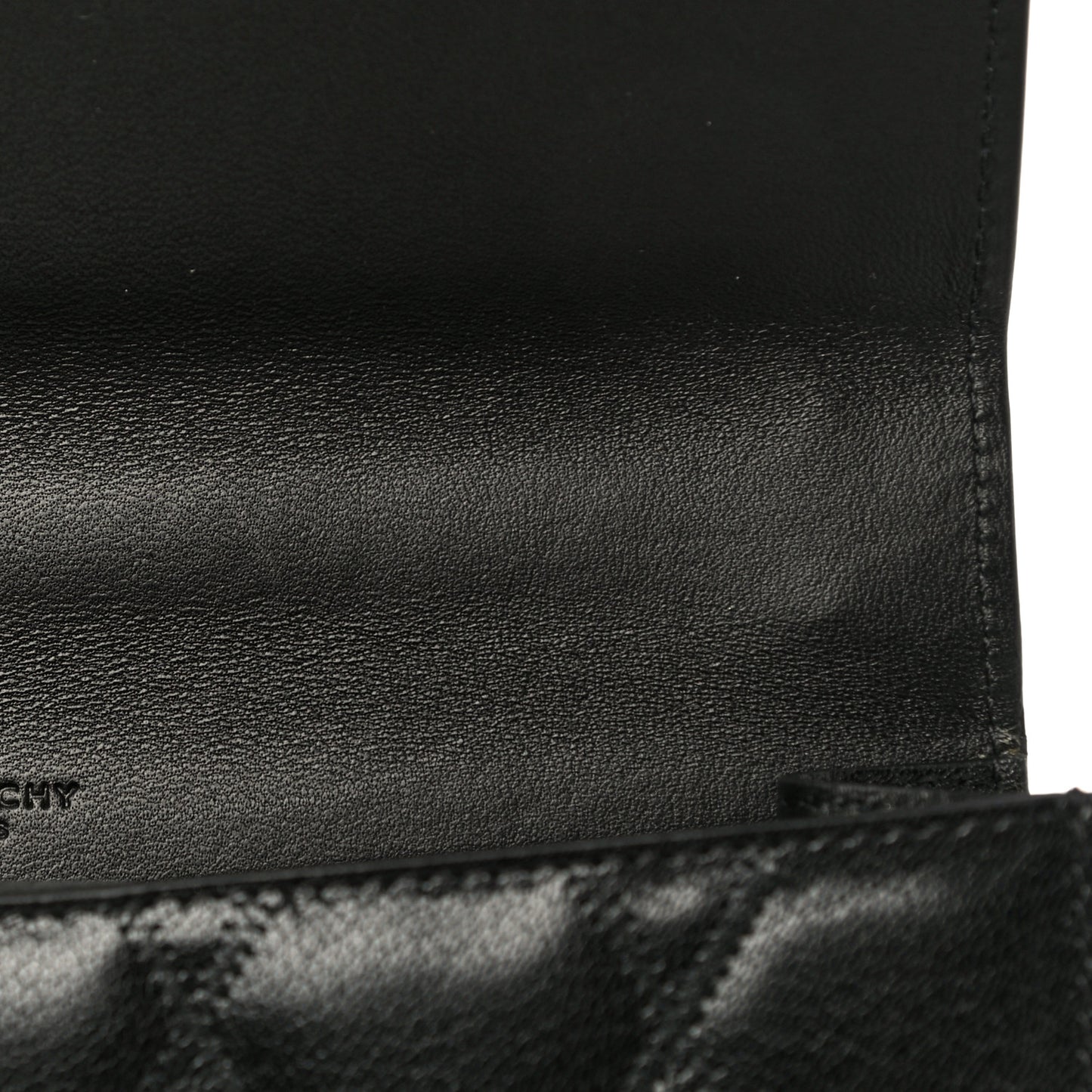 Goatskin Quilted GV3 Strap Wallet Black