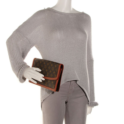 Louis Vuitton Monogram Pochette Dame 29 2 of 7