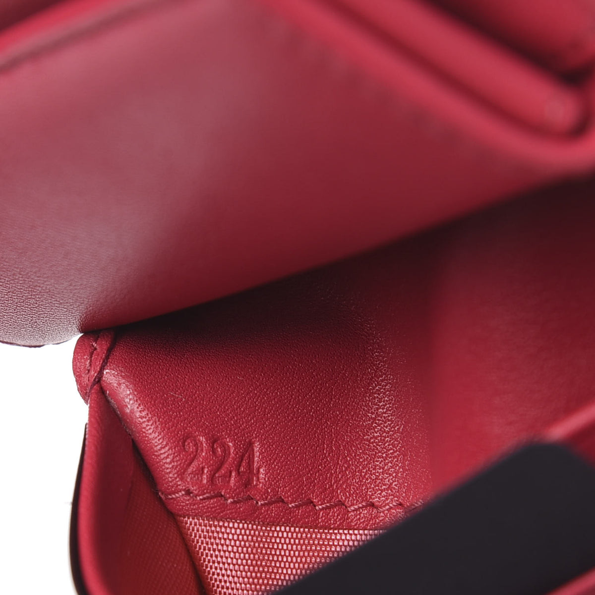 Vitello Move Bifold Wallet Peonia