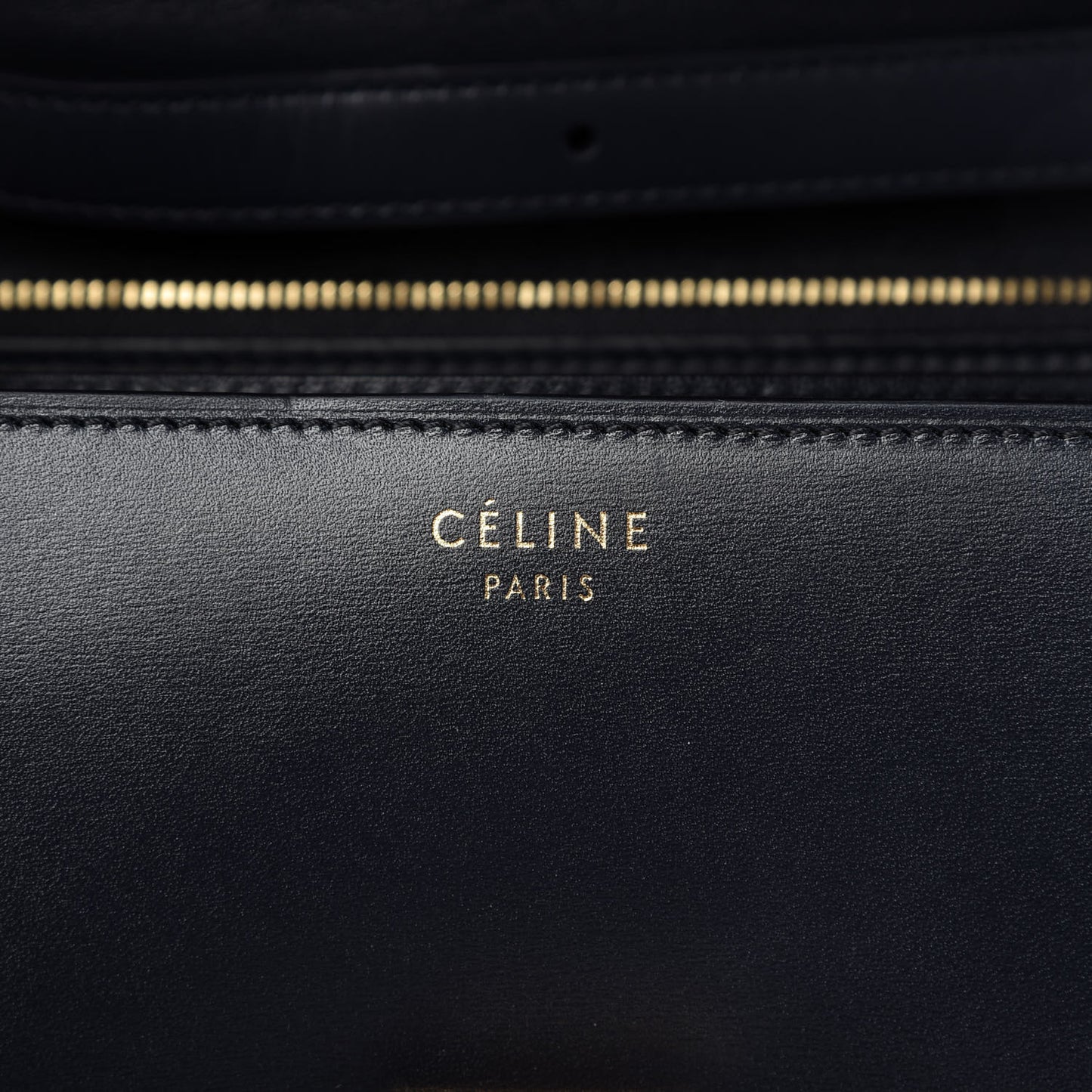 Box Calfskin Medium Classic Box Flap Bag Navy